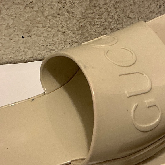 Gucci Rubber Slides Block Heel Sandals Putty Color Size 10 - Picture 5 of 12